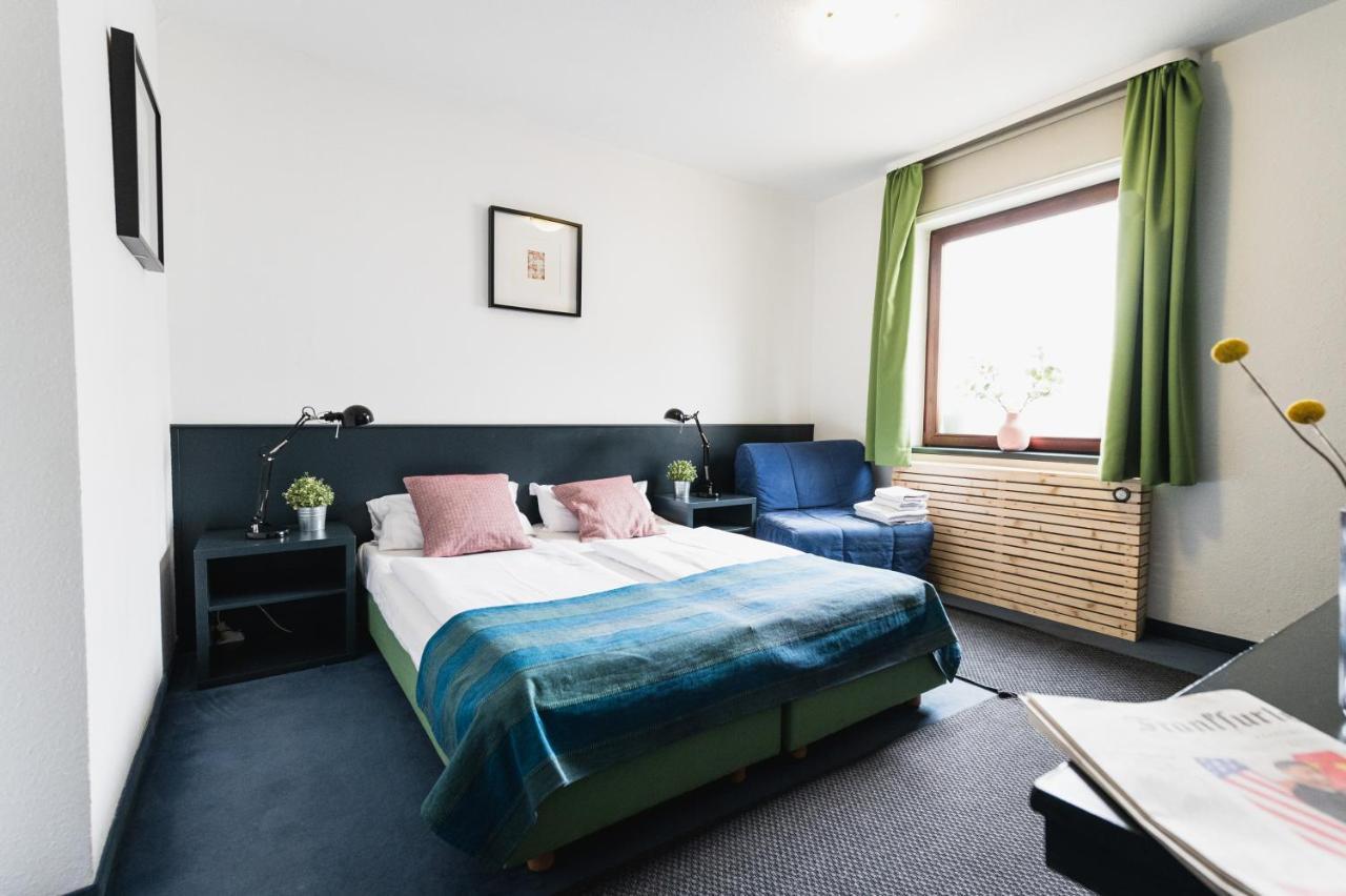 City Hotel Fellbach 24H Check-In Экстерьер фото