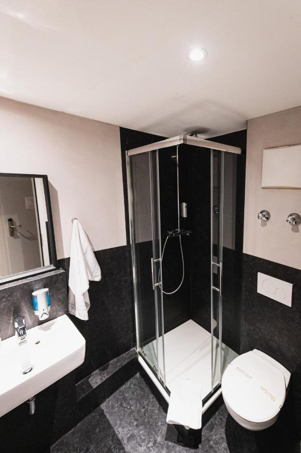 City Hotel Fellbach 24H Check-In Экстерьер фото