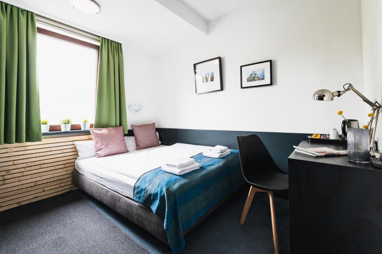 City Hotel Fellbach 24H Check-In Экстерьер фото