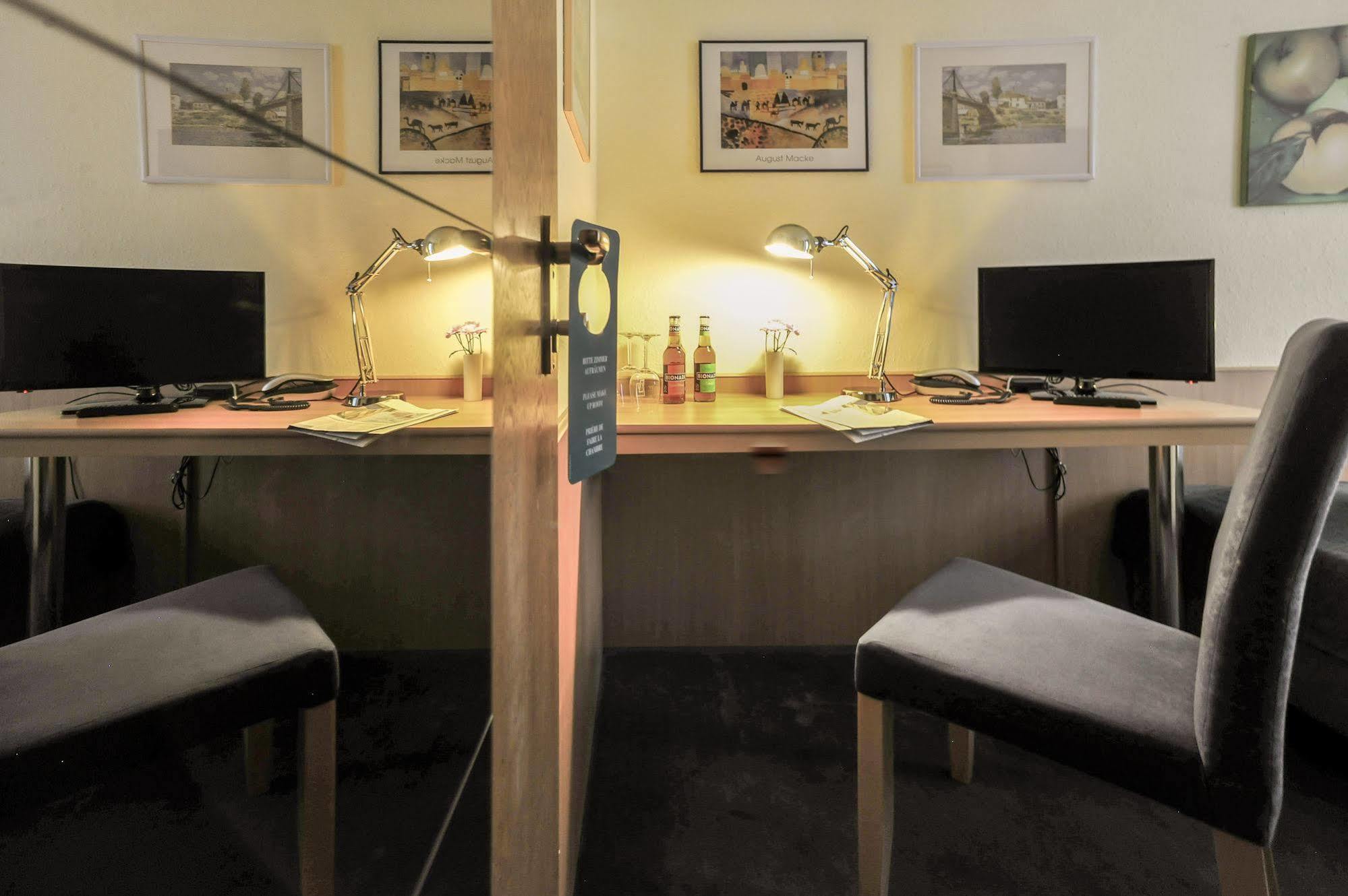 City Hotel Fellbach 24H Check-In Экстерьер фото